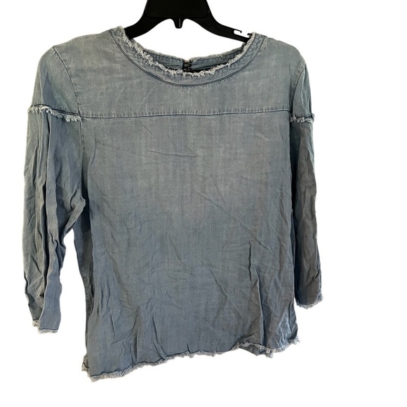 Anthropologie Guest Editor Distressed Hem Denim Blouse - Picture 1 of 5